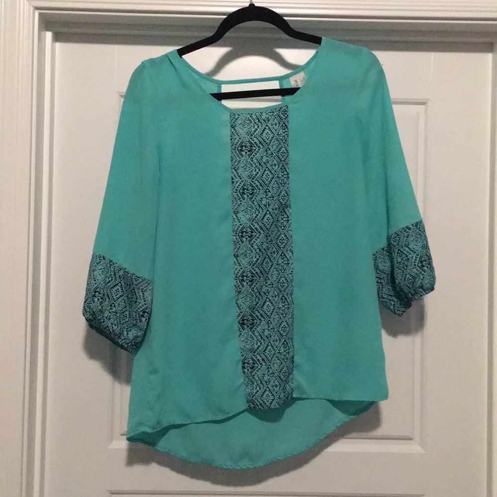 Loose teal dress shirt